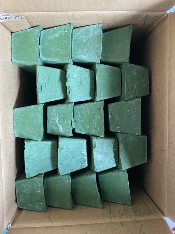 1 (54) Mirror Finish Green Polishing Compound